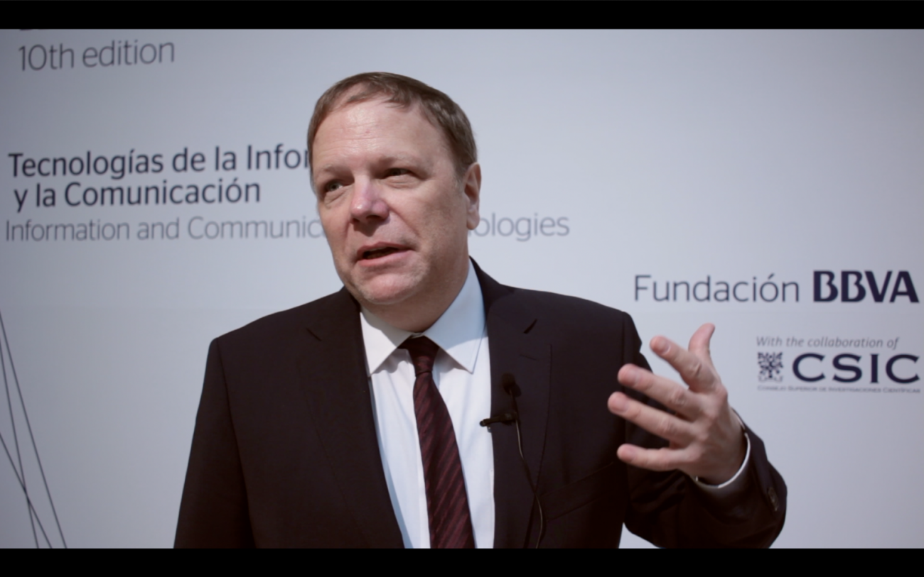 Premio-Fronteras_TIC_Jurado_Gottlob.jpg