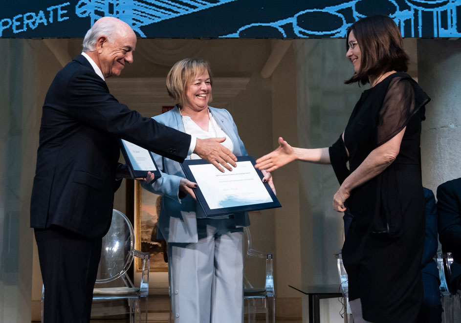 Ceremonia-premios-fronteras-del-conocimiento-goldwasser